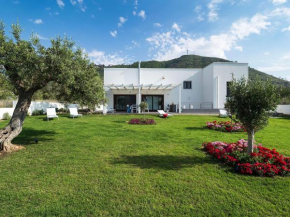 Holoiday Home in Cefalu with Terrace, Cefalù